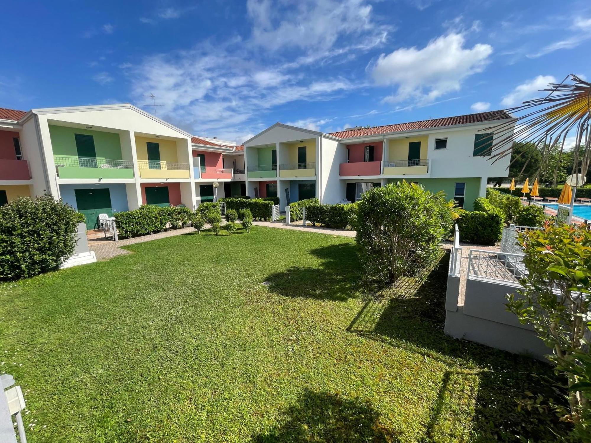 Villaggio Luna Swimmingpool- Agenzia Cocal Caorle Exterior foto
